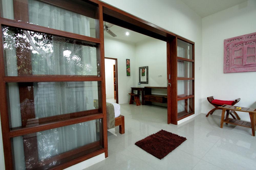 Maha Residence Guest House Jimbaran Esterno foto