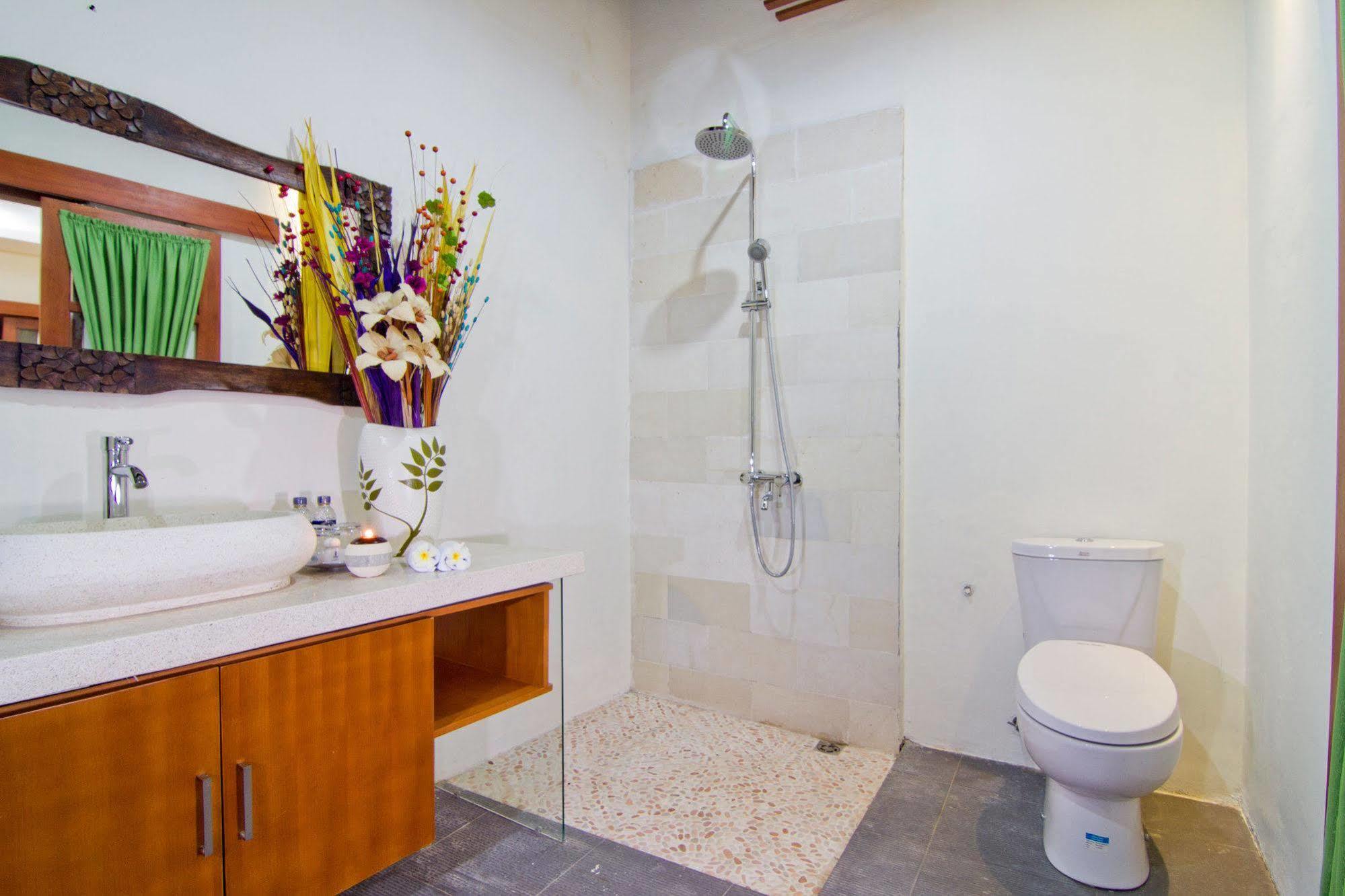 Maha Residence Guest House Jimbaran Esterno foto